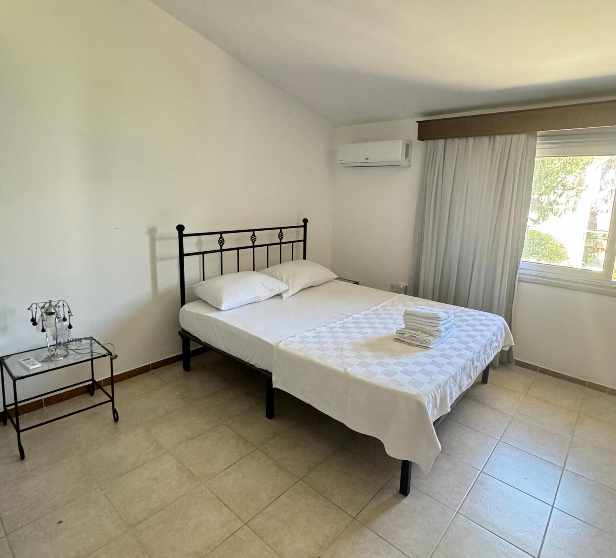 The Horse Farm Hotel Agios Georgios  Exterior foto